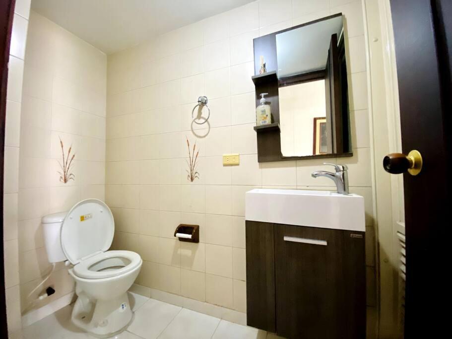 Apartamento Amoblado En Pinares Pereira Exterior foto