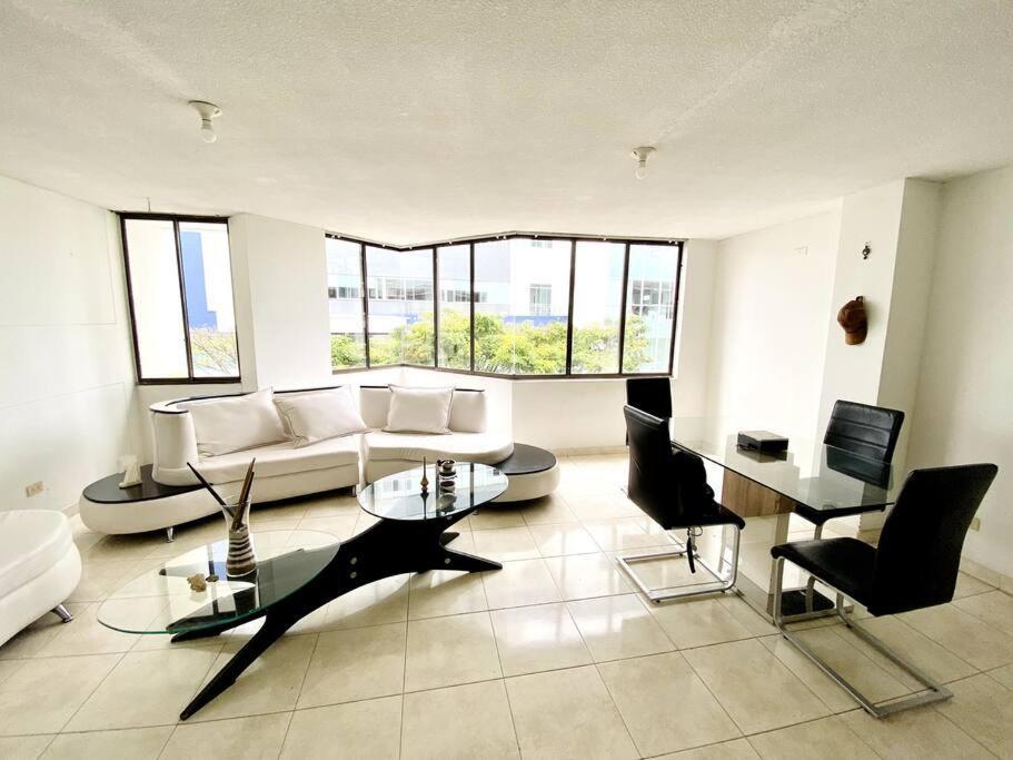 Apartamento Amoblado En Pinares Pereira Exterior foto